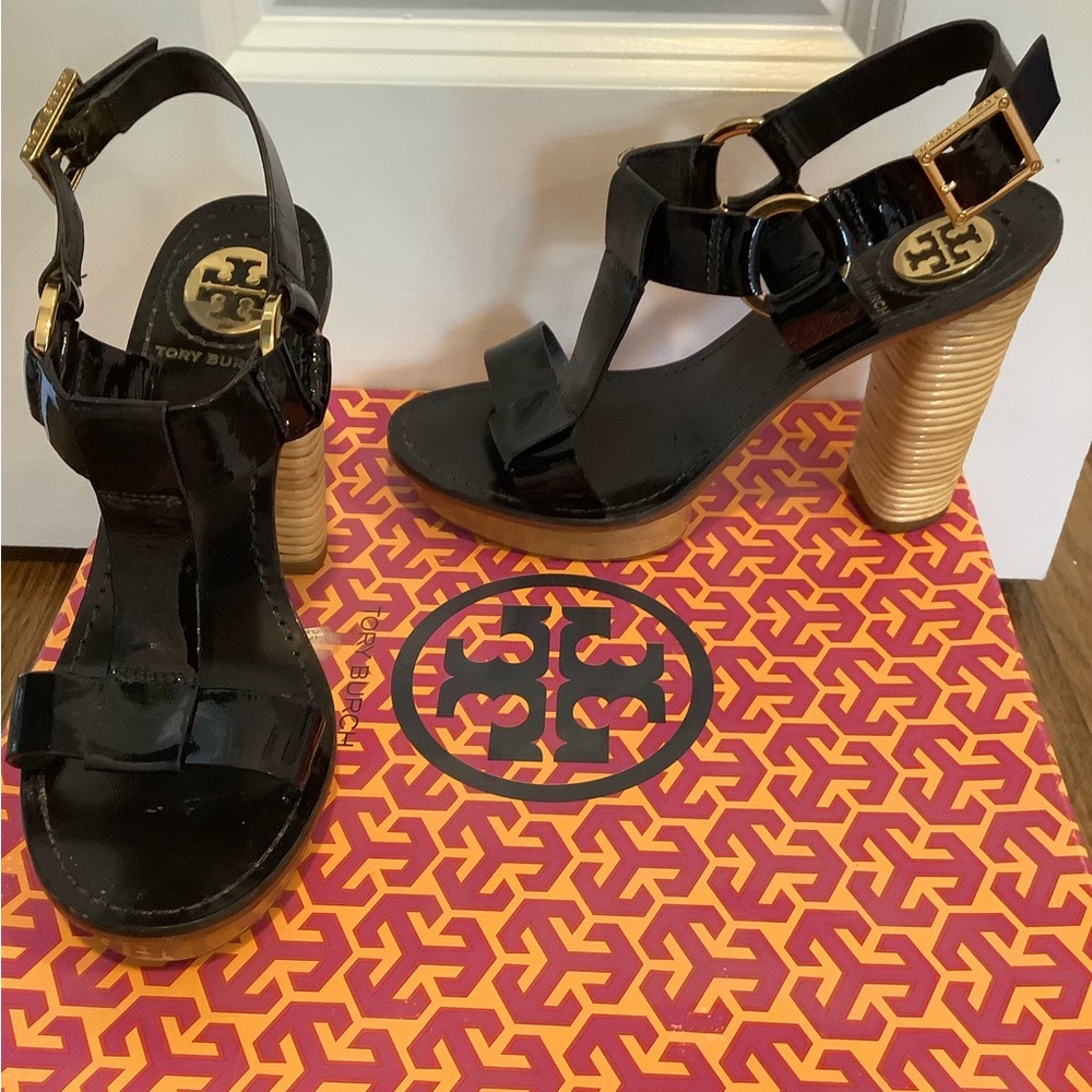 Tory Burch Kimber Patent Calf Size 6